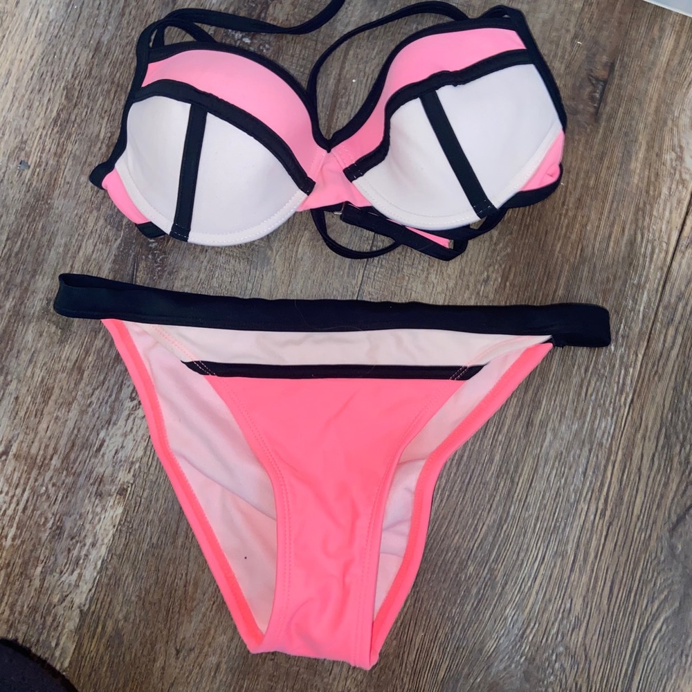 Bathing suit NEVER WORE